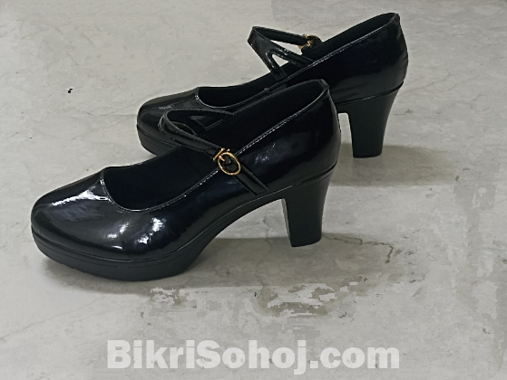 Woman Heel Shoe
